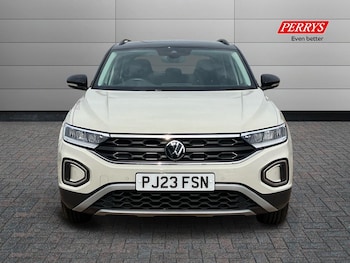 Used Volkswagen T-Roc 2023 for sale - 76206974: Photo 4