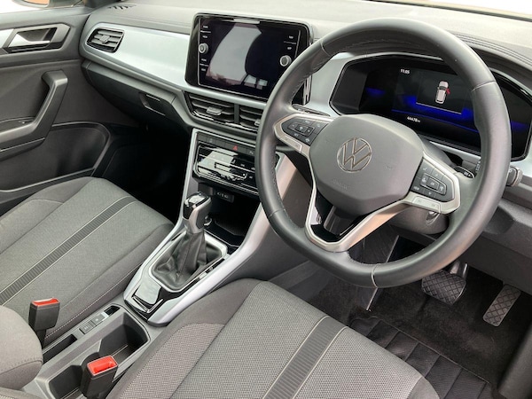 Used Volkswagen T-Roc 2023 for sale - 76206974: Photo 9