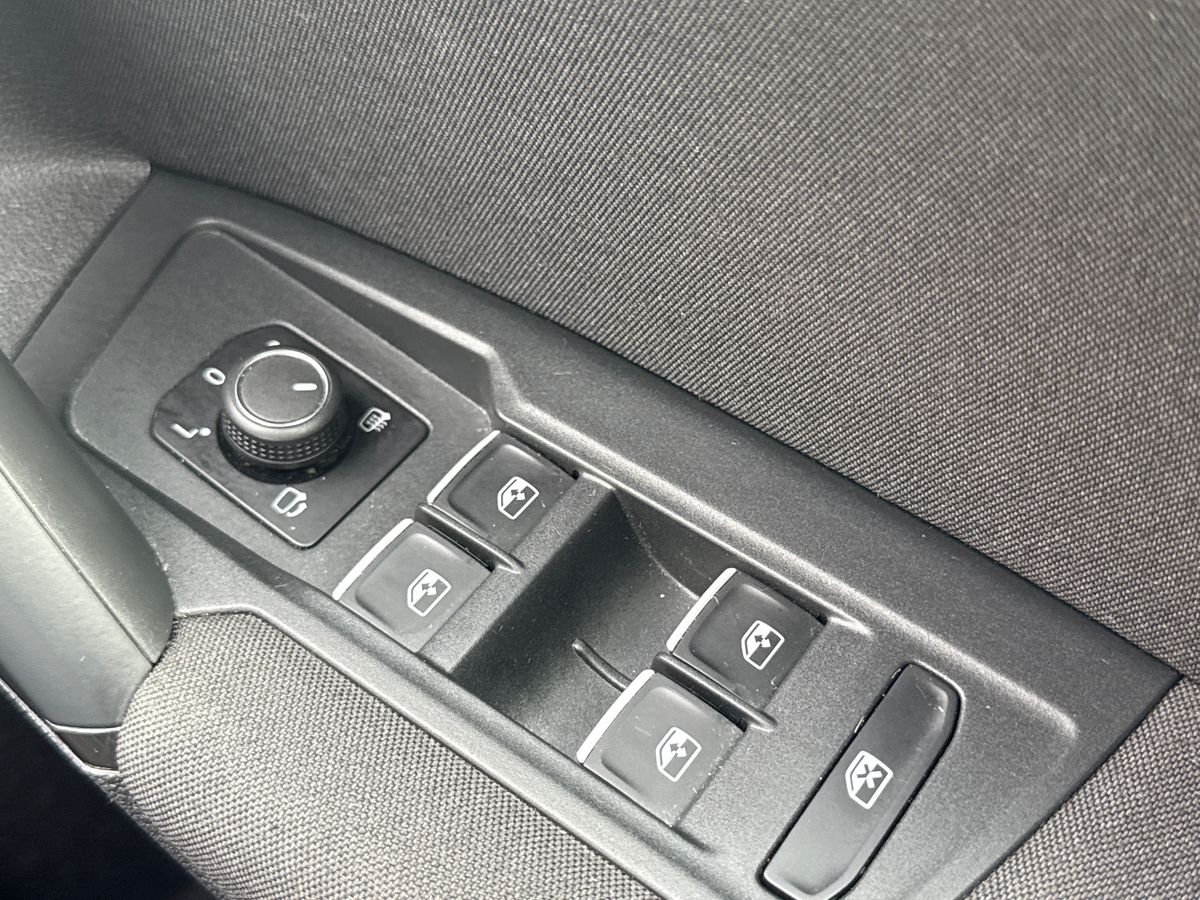Used Volkswagen Tiguan 2018 for sale - 75983355: Photo 19