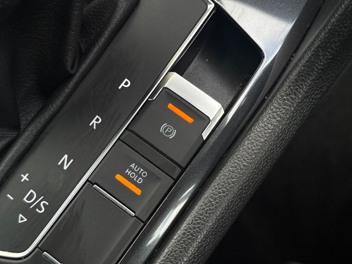 Used Volkswagen Tiguan 2018 for sale - 75983355: Photo 31