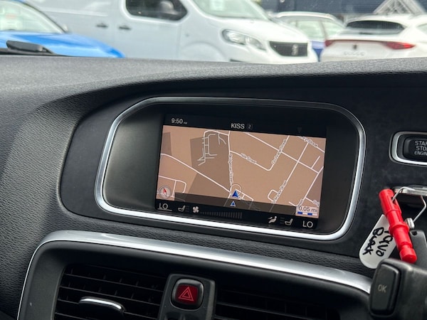 Used Volvo V40 2017 for sale - 76230676: Photo 11