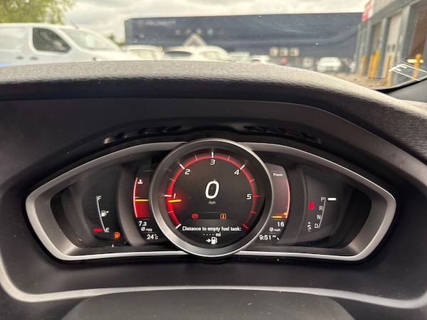 Used Volvo V40 2017 for sale - 76230676: Photo 14