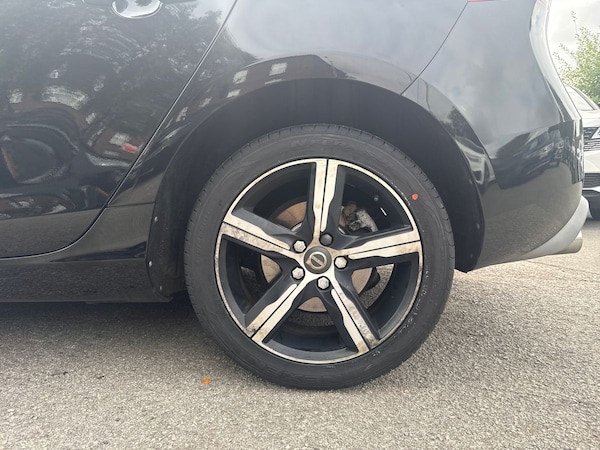 Used Volvo V40 2017 for sale - 76230676: Photo 7