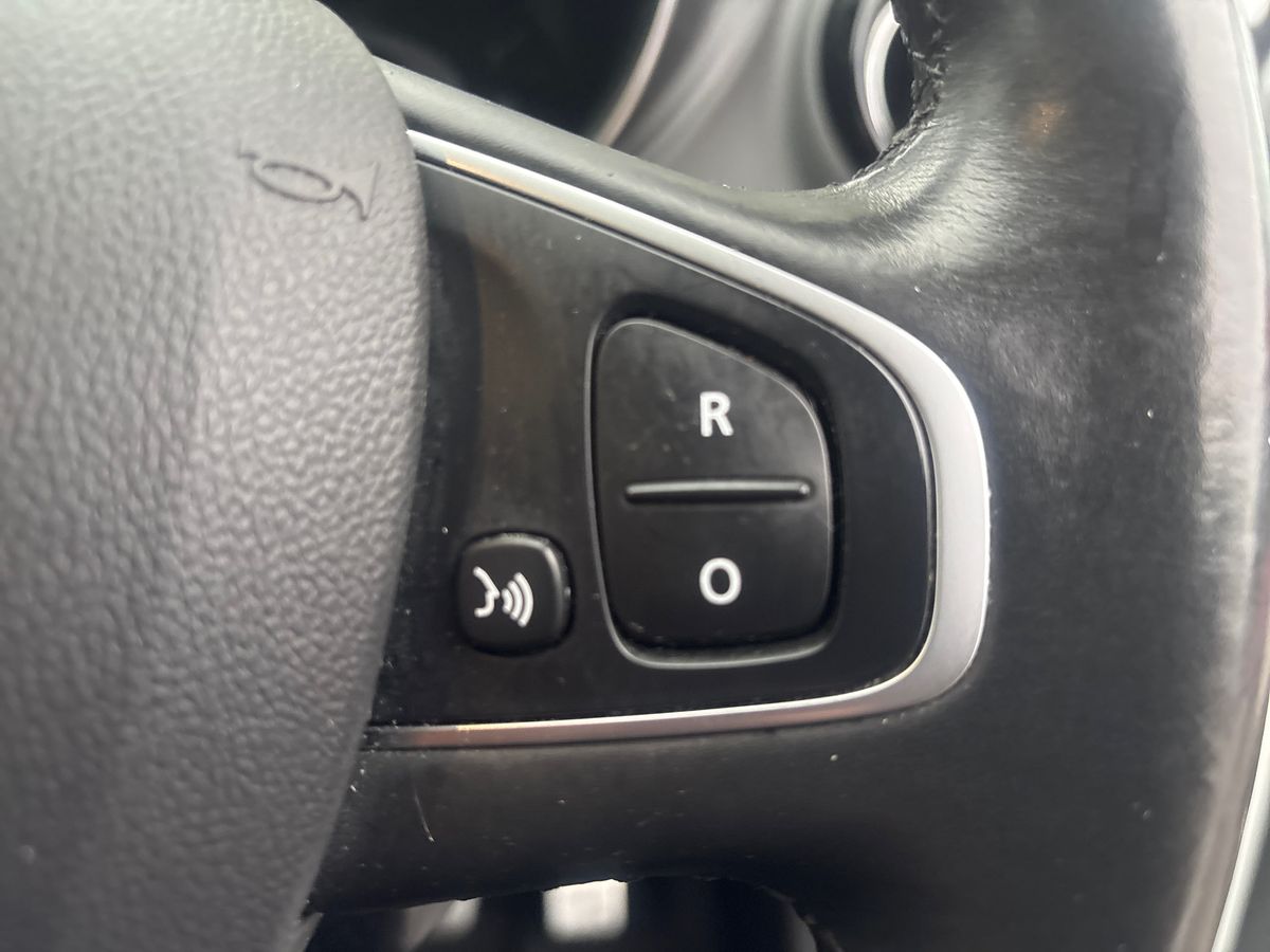 Used Renault Captur 2019 for sale - 76128240: Photo 39