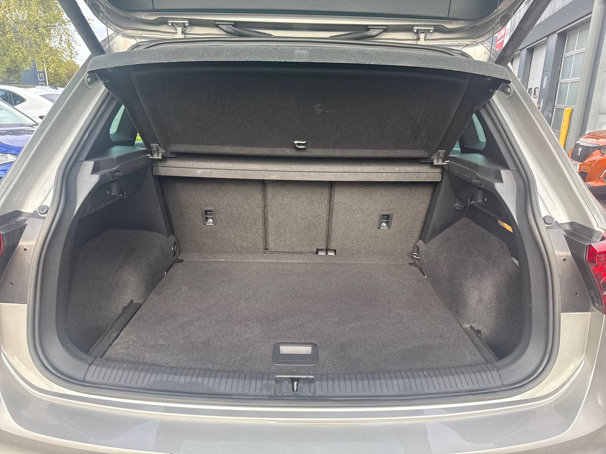 Used Volkswagen Tiguan 2020 for sale - 76142105: Photo 21