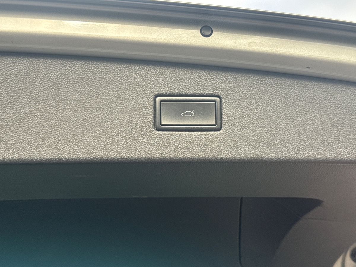 Used Volkswagen Tiguan 2020 for sale - 76142105: Photo 24