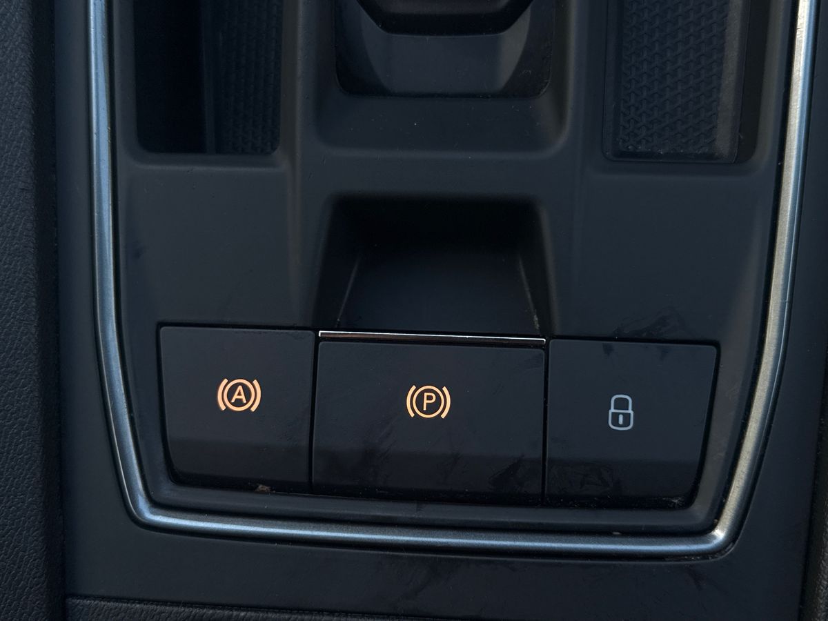 Vehicle 33