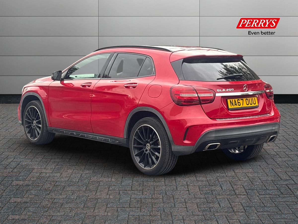 Used Mercedes-Benz GLA 2018 for sale - 76090288: Photo 2