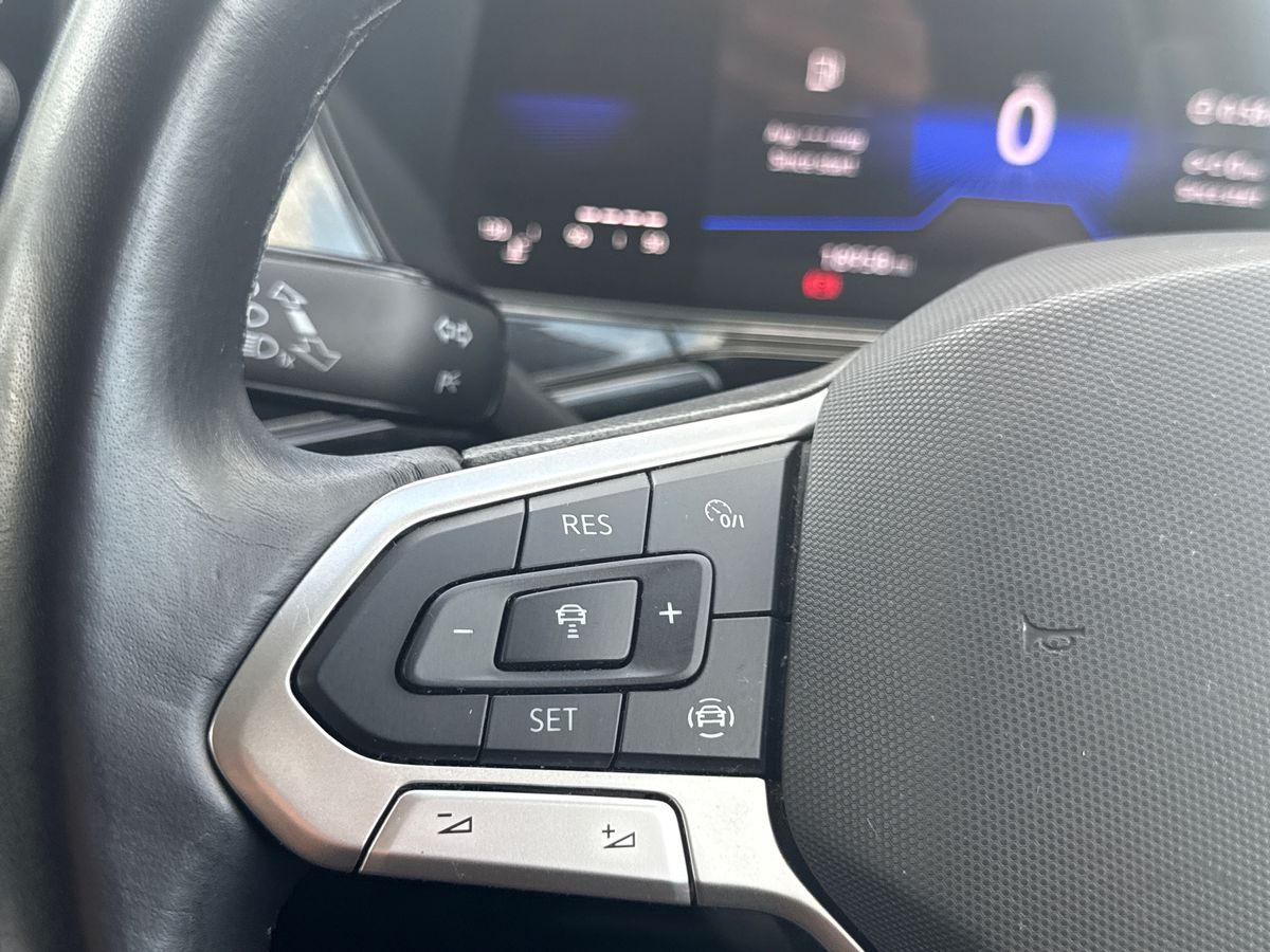 Used Volkswagen T-Cross 2023 for sale - 76351884: Photo 16