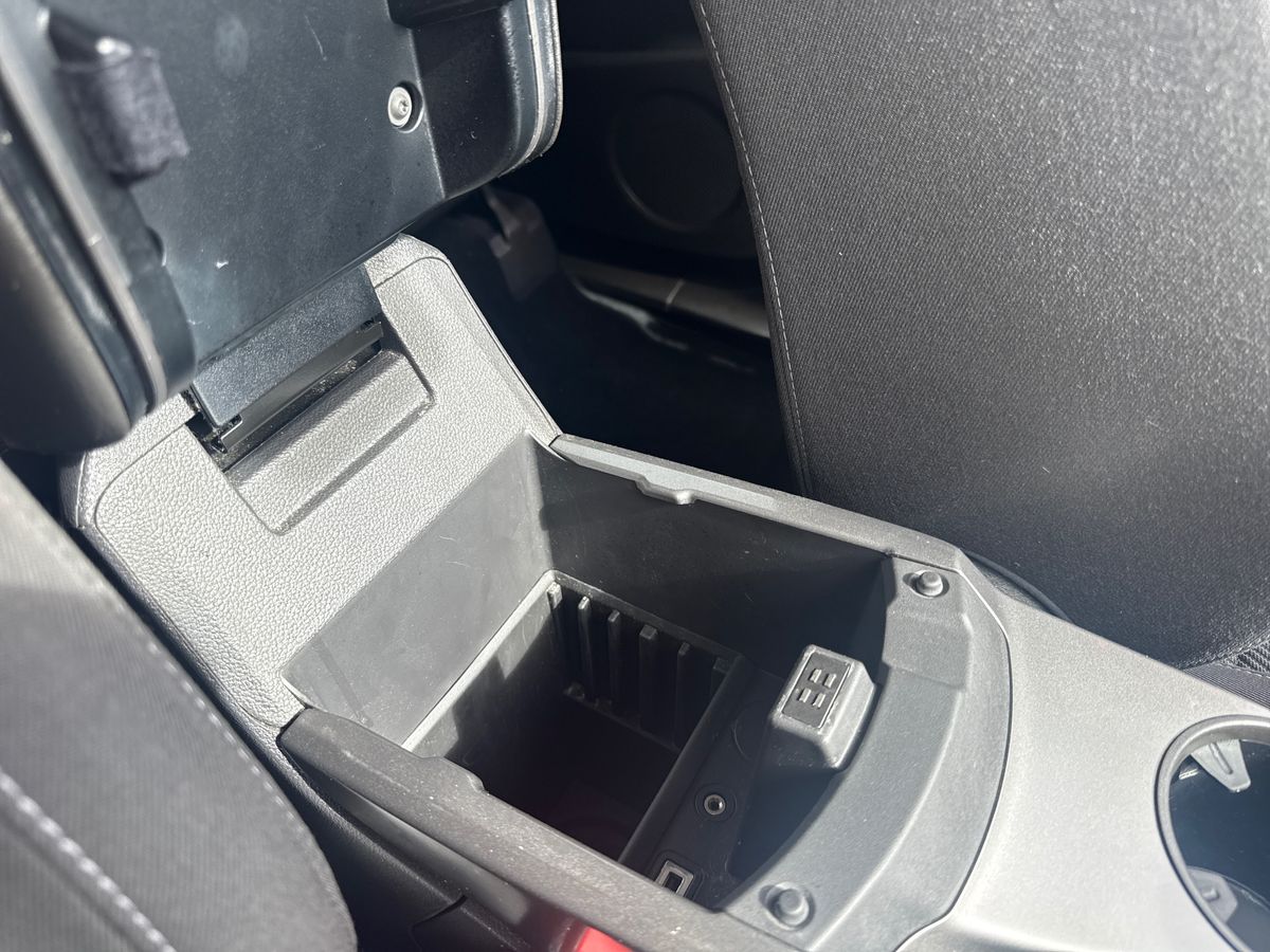 Used Ford Kuga 2014 for sale - 76588838: Photo 39