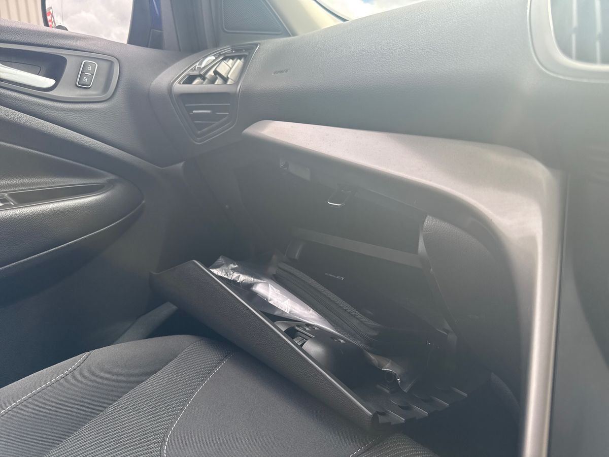 Used Ford Kuga 2014 for sale - 76588838: Photo 40