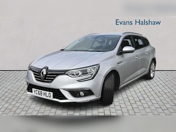 Used Renault Megane 2018 for sale - 79476212: Photo