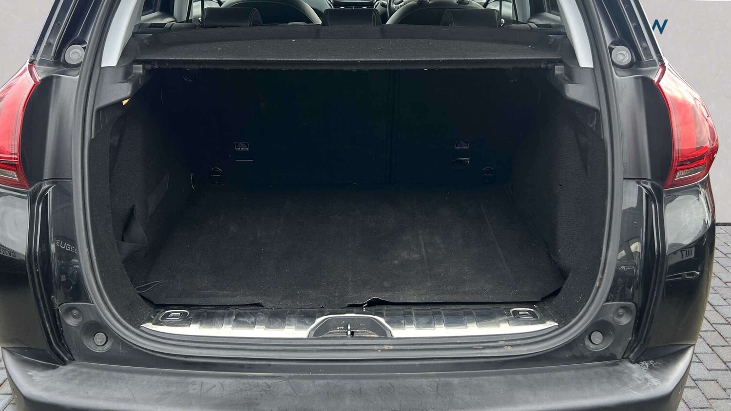 Used Peugeot 2008 2018 for sale - 77995875: Photo 9