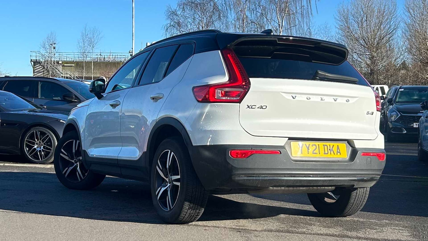 Used Volvo XC40 for sale - 77859889: Photo 2