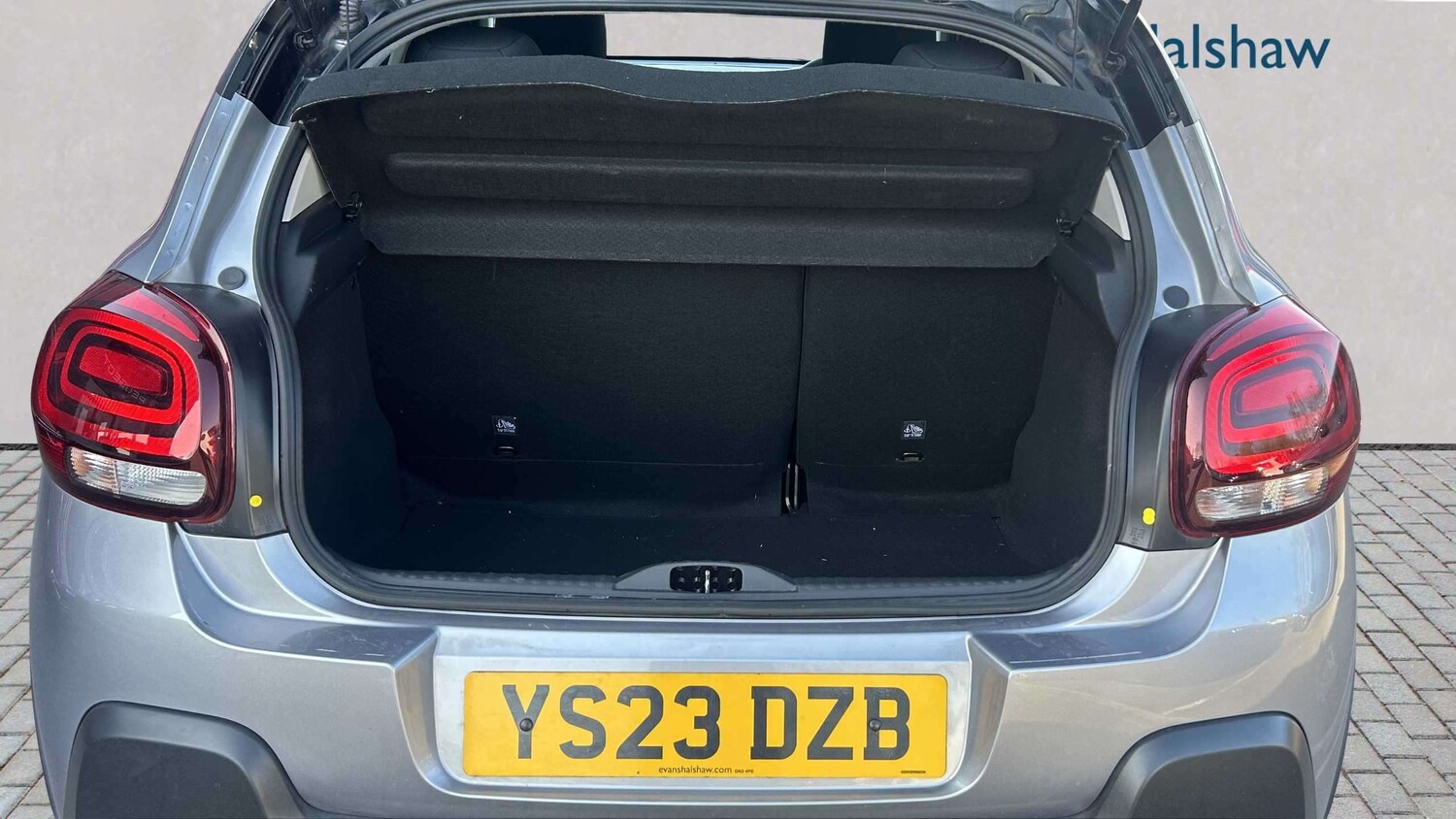 Used Citroen C3 2023 for sale - 77942974: Photo 8