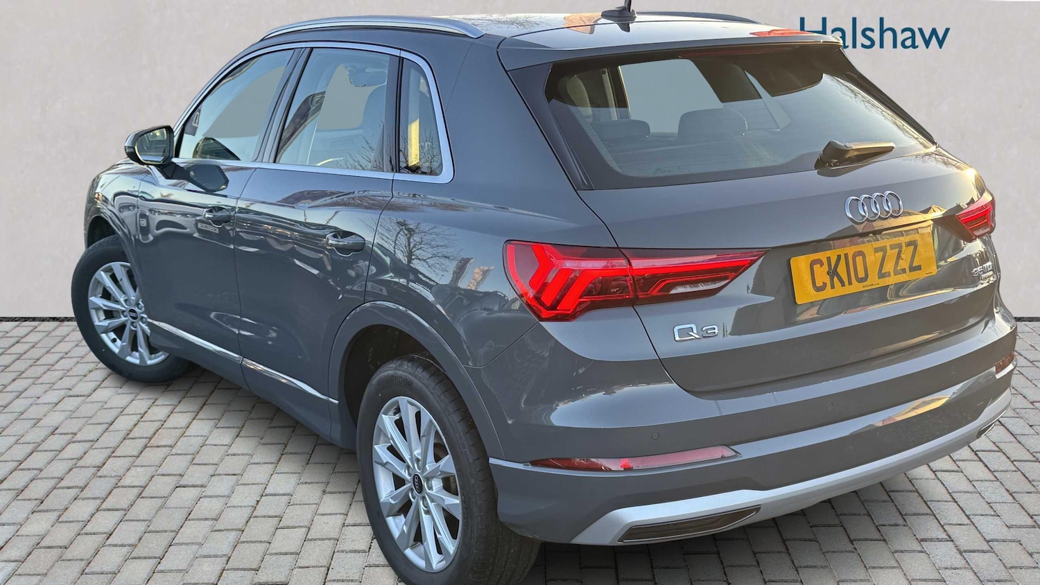 Used Audi Q3 2021 for sale - 77862455: Photo 2