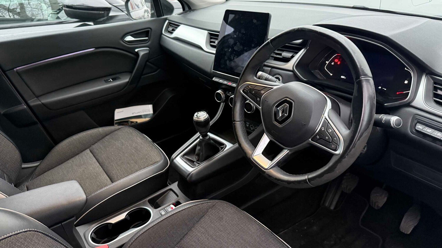 Used Renault Captur for sale - 77860618: Photo 11