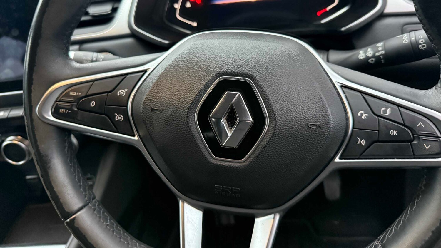 Used Renault Captur for sale - 77860618: Photo 12