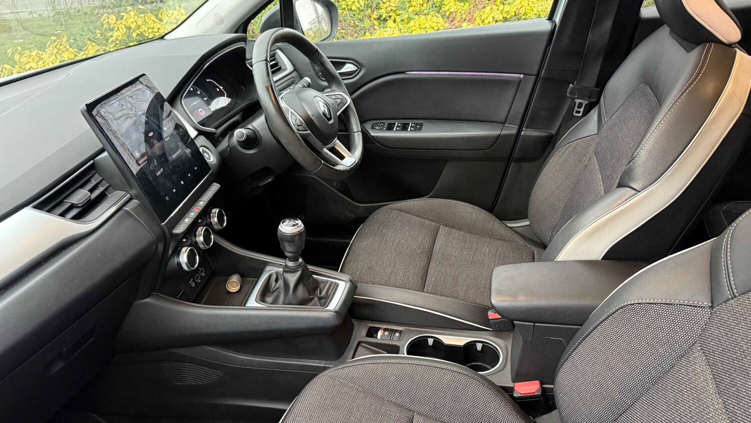 Used Renault Captur for sale - 77860618: Photo 20