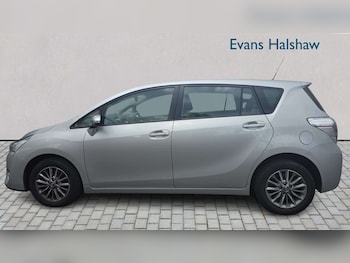 Used Toyota Verso 2018 for sale - 78978606: Photo