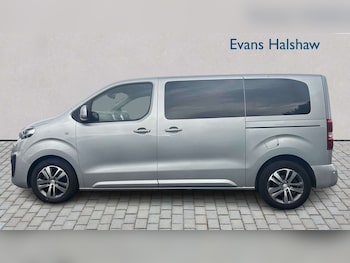 Used Peugeot Traveller 2019 for sale - 79376716: Photo