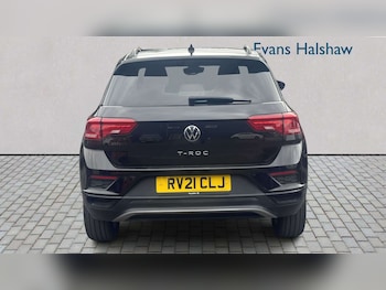 Used Volkswagen T-Roc 2021 for sale - 79215216: Photo