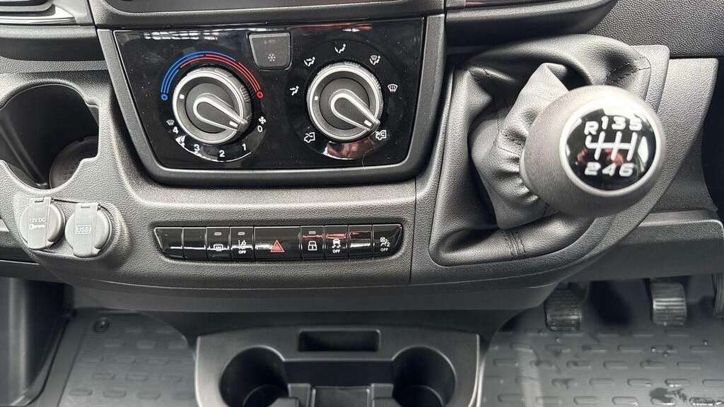 Used Vauxhall Movano for sale - 77858439: Photo 5