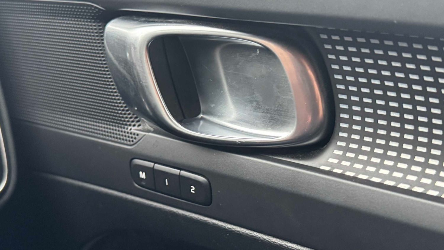 Used Volvo XC40 for sale - 77862174: Photo 18