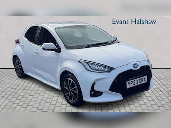 Used Toyota Yaris 2023 for sale - 78577009: Photo