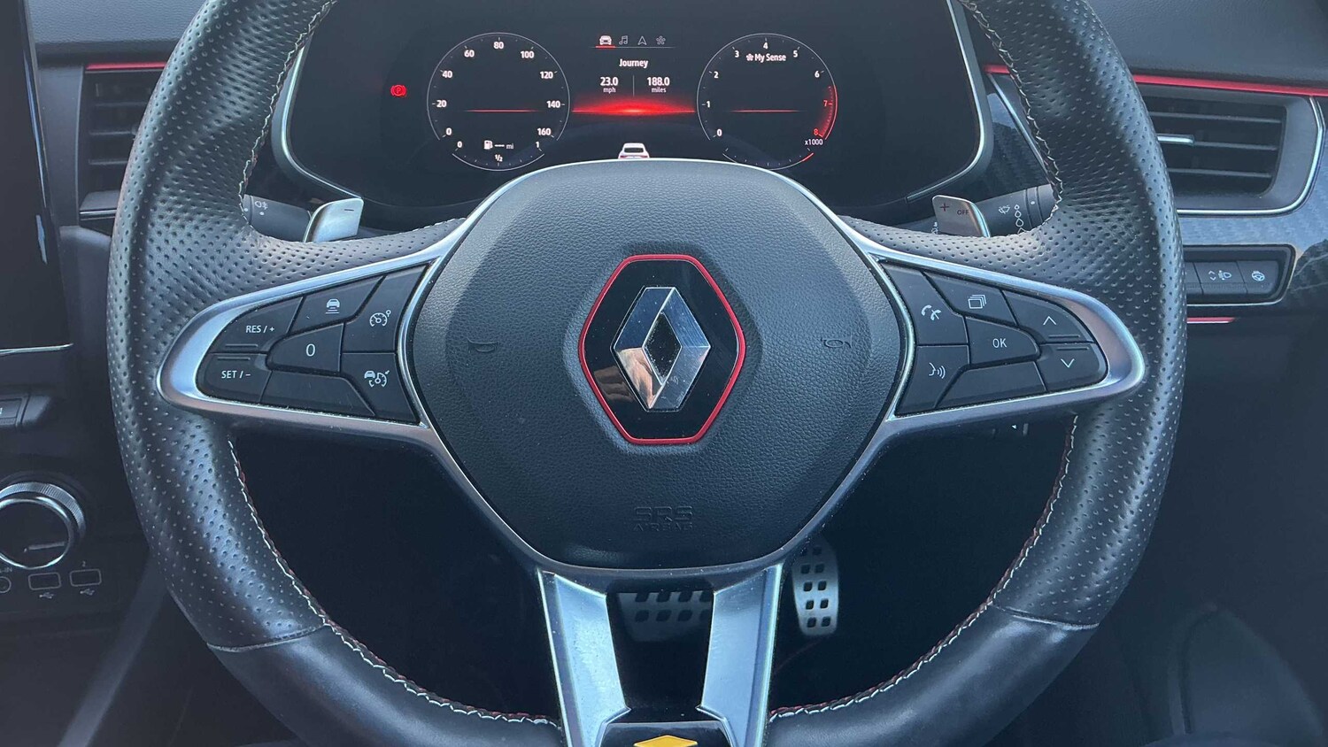 Used Renault Arkana 2023 for sale - 77856502: Photo 11