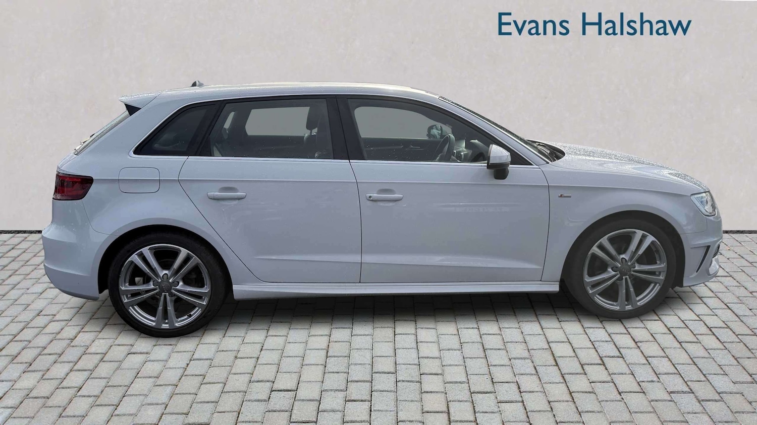 Used Audi A3 2014 for sale - 77899254: Photo 5