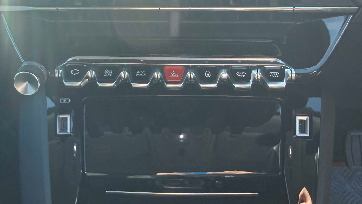 Used Peugeot 2008 2022 for sale - 77856902: Photo 19