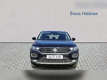 Used Volkswagen T-Roc 2021 for sale - 77960929: Photo