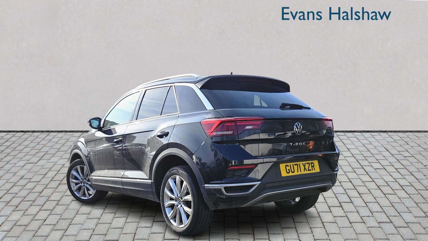 Used Volkswagen T-Roc 2021 for sale - 77960929: Photo 4