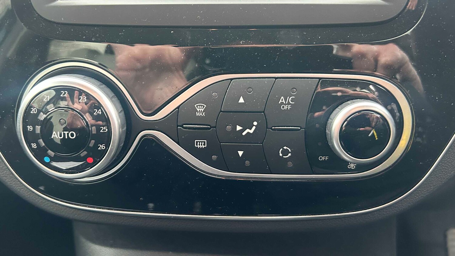 Used Renault Captur 2020 for sale - 78161396: Photo 21