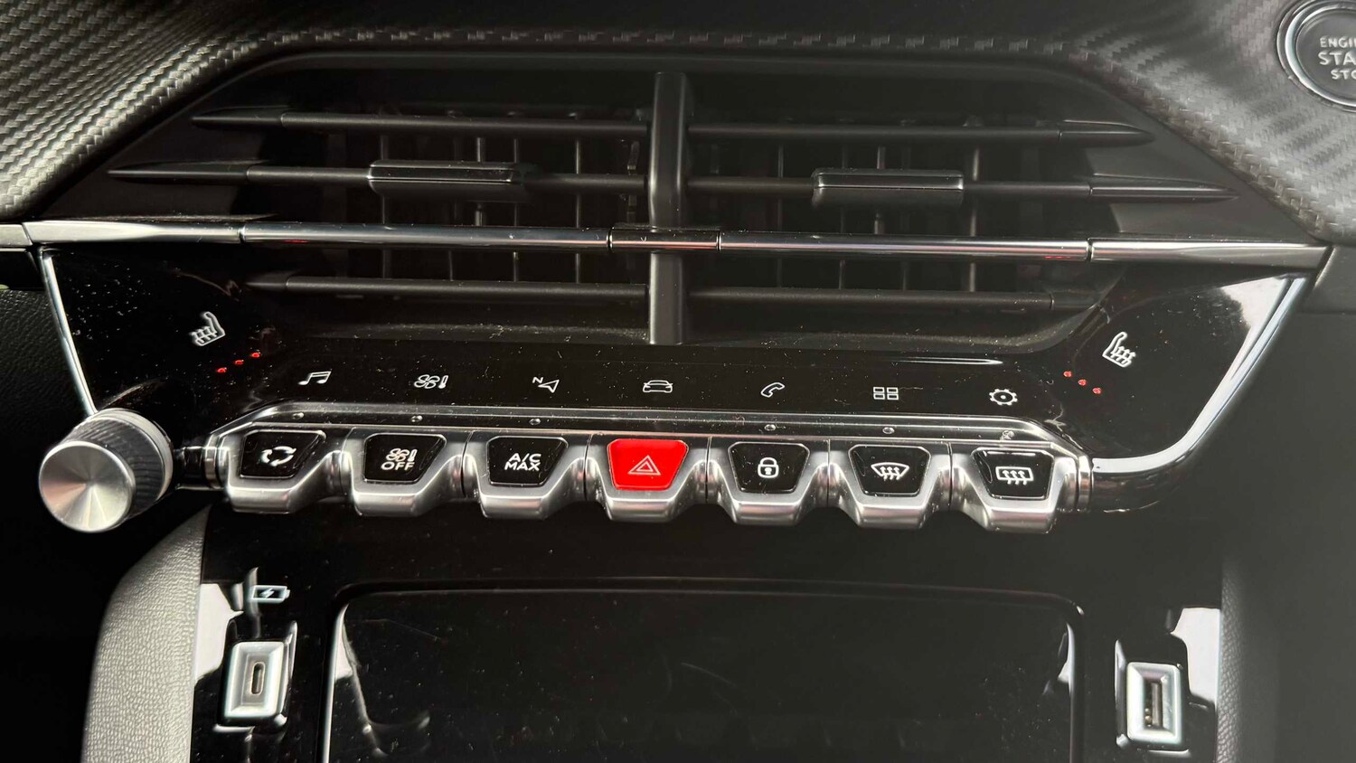 Used Peugeot 2008 2021 for sale - 77859609: Photo 15