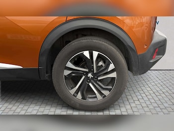 Used Peugeot 2008 2021 for sale - 77859609: Photo