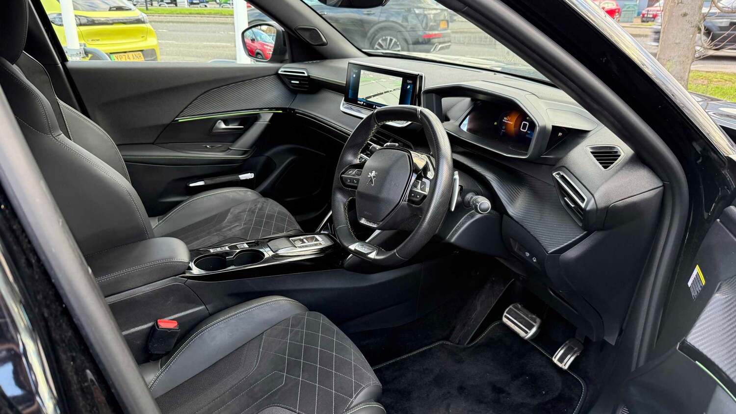 Used Peugeot 2008 2022 for sale - 77859270: Photo 8