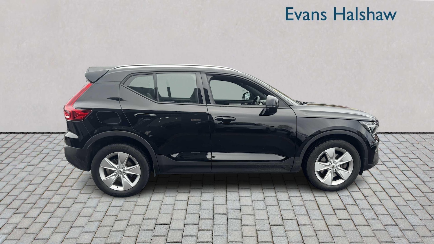 Used Volvo XC40 for sale - 77860579: Photo 5