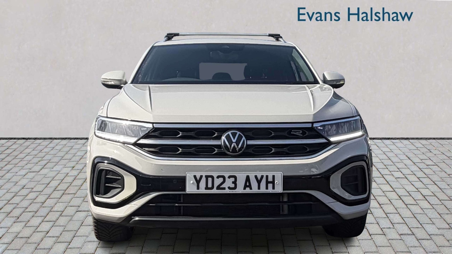 Used Volkswagen T-Roc 2023 for sale - 78173810: Photo 3