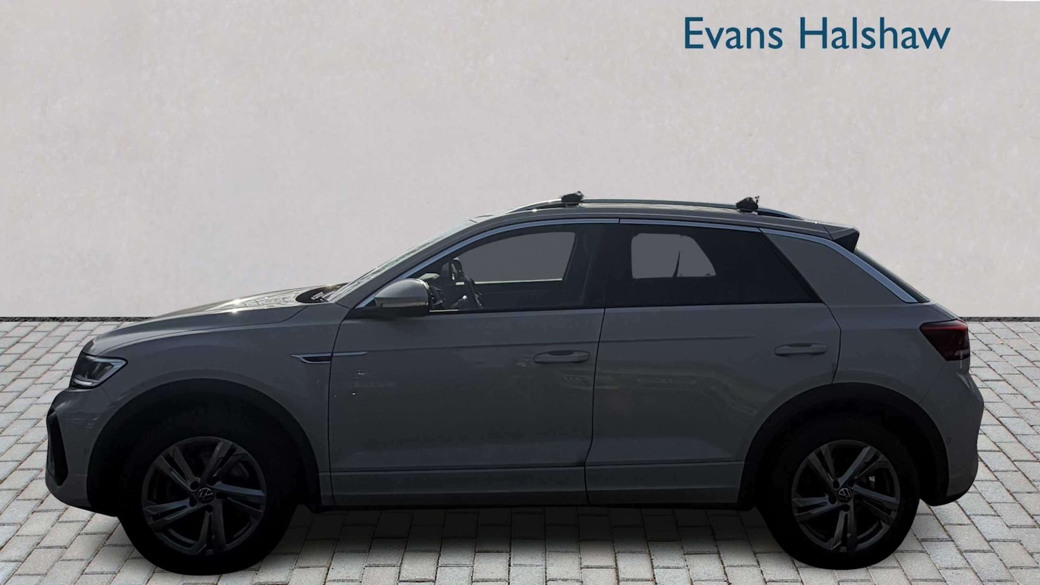 Used Volkswagen T-Roc 2023 for sale - 78173810: Photo 4