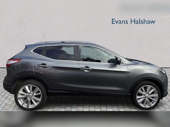 Used Nissan Qashqai 2017 for sale - 79260478: Photo