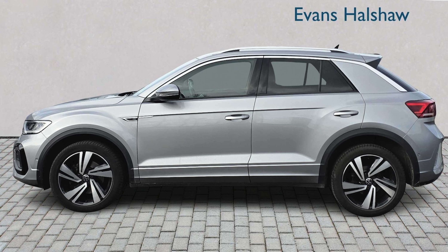 Used Volkswagen T-Roc for sale - 77857500: Photo 3