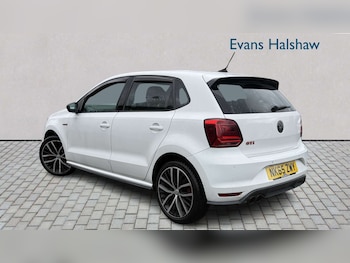 Used Volkswagen Polo 2015 for sale - 78137602: Photo