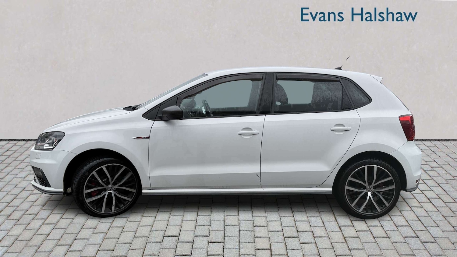 Used Volkswagen Polo 2015 for sale - 78137602: Photo 4
