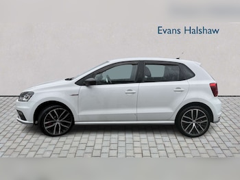 Used Volkswagen Polo 2015 for sale - 78137602: Photo