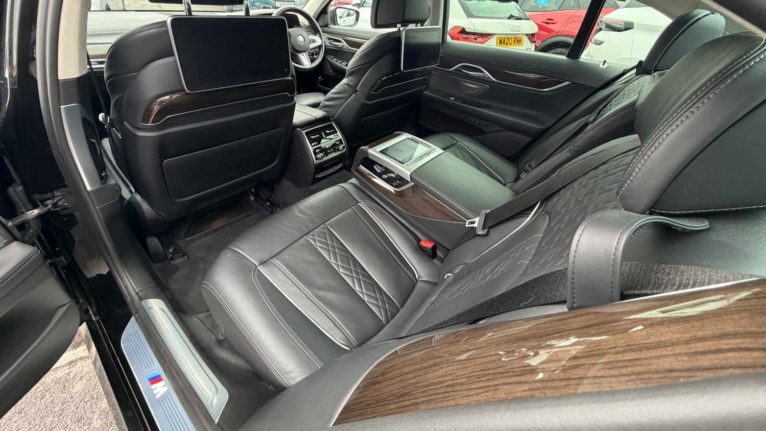 Used BMW 7 Series 2018 for sale - 77914105: Photo 11