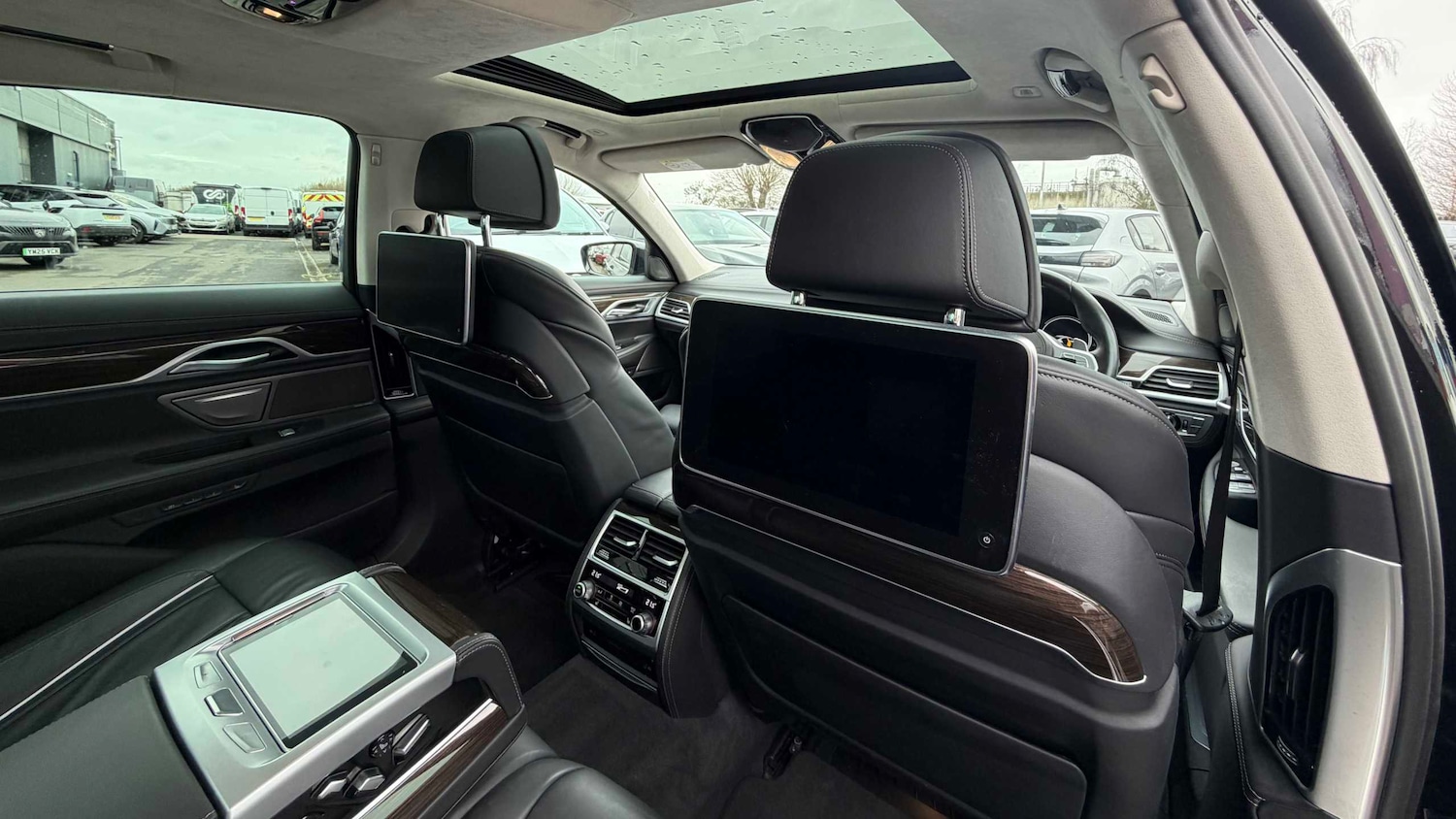 Used BMW 7 Series 2018 for sale - 77914105: Photo 25