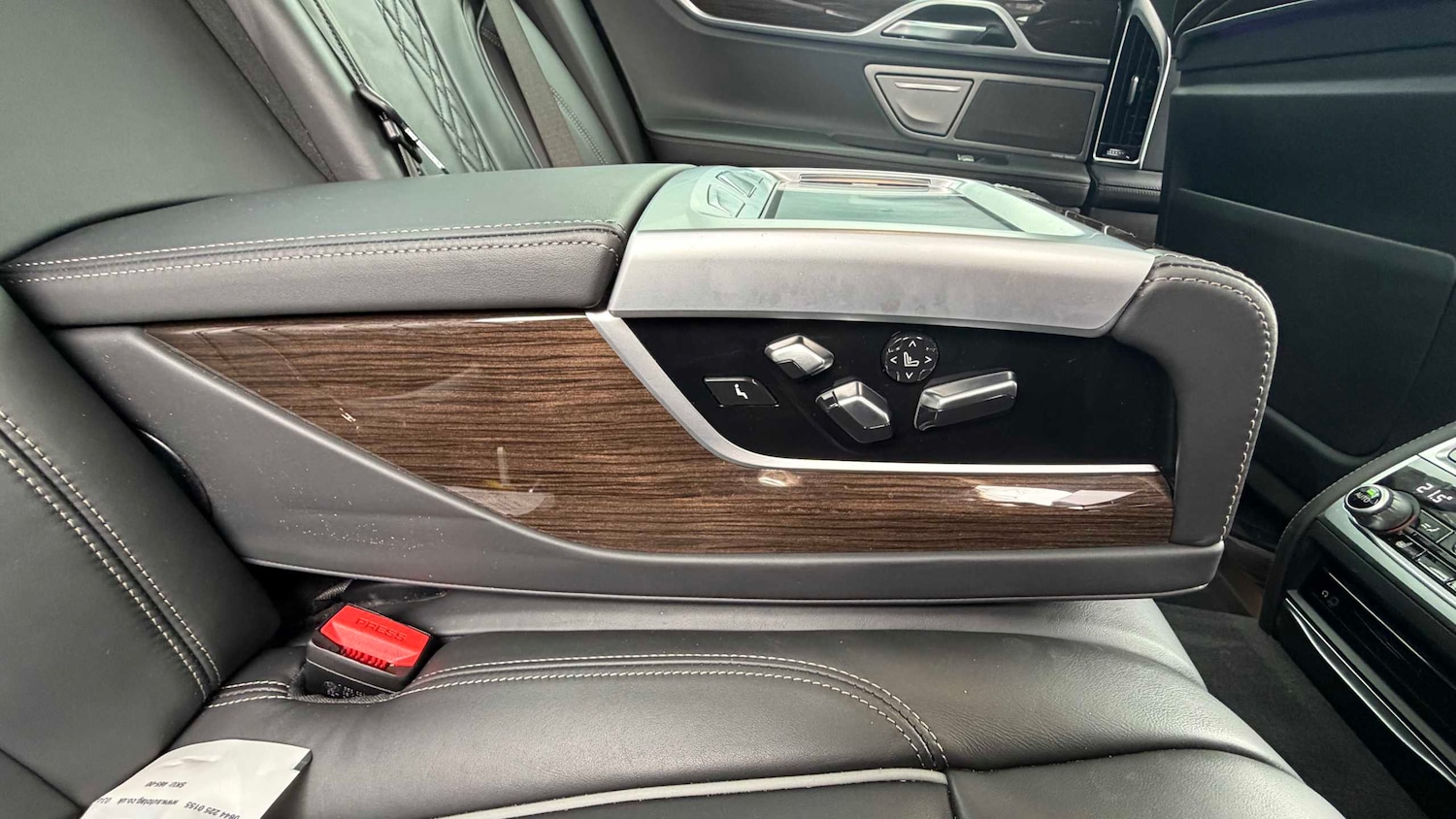 Used BMW 7 Series 2018 for sale - 77914105: Photo 30