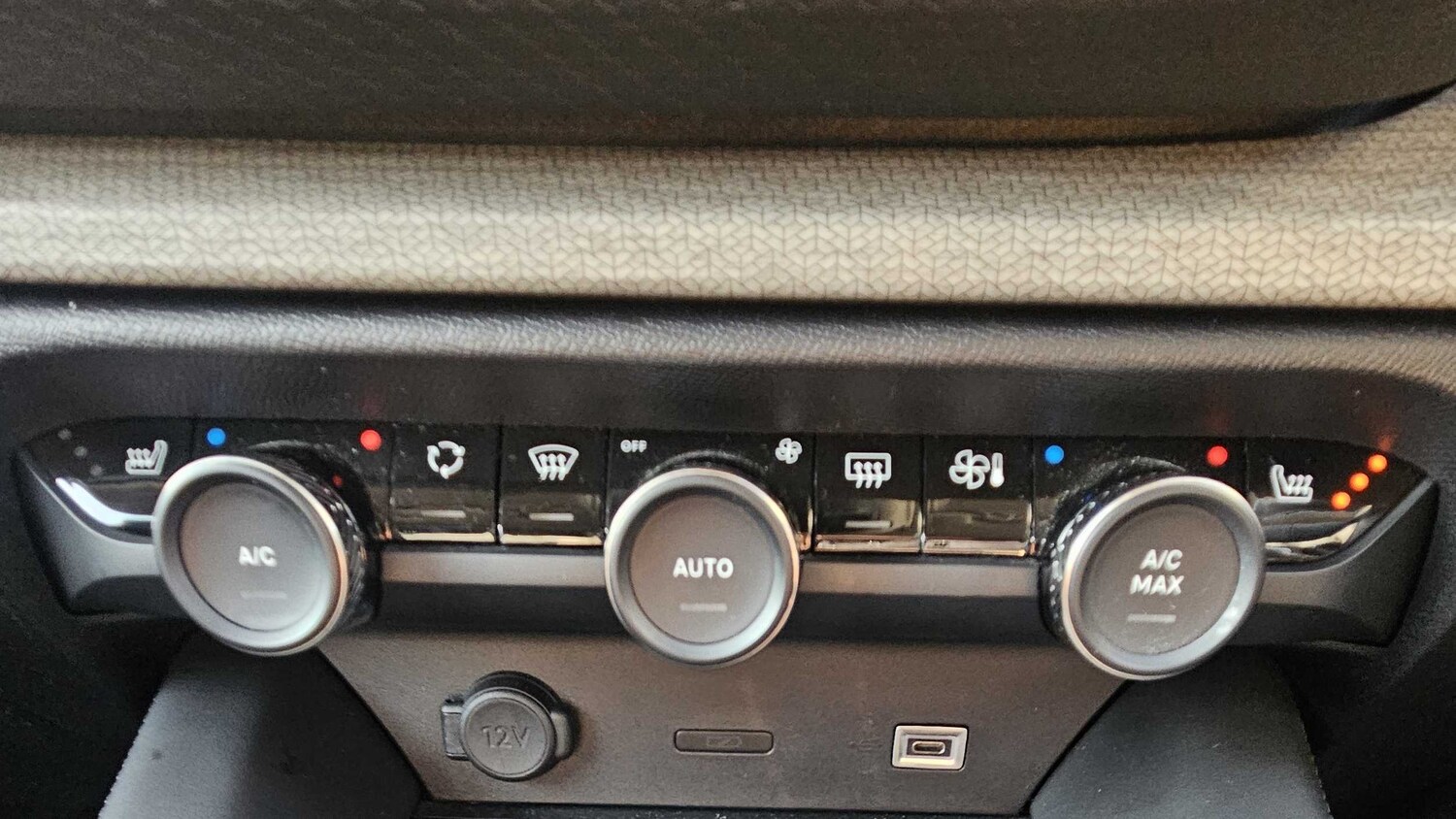 Used Citroen C5 X 2022 for sale - 77857453: Photo 11